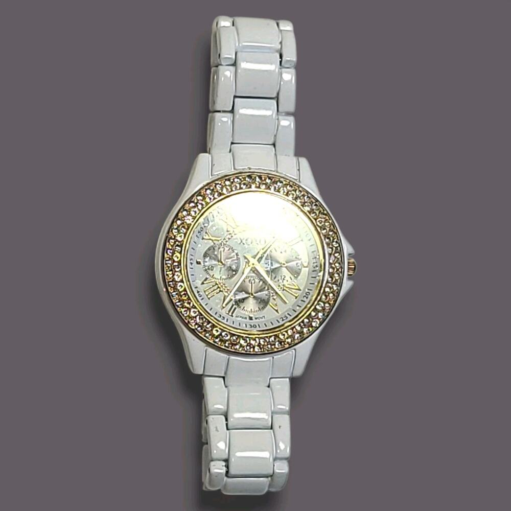 XOXO Women's White & Gold Tone Chronograph Wrist Watch XO5287 New Battery - Picture 3 of 8